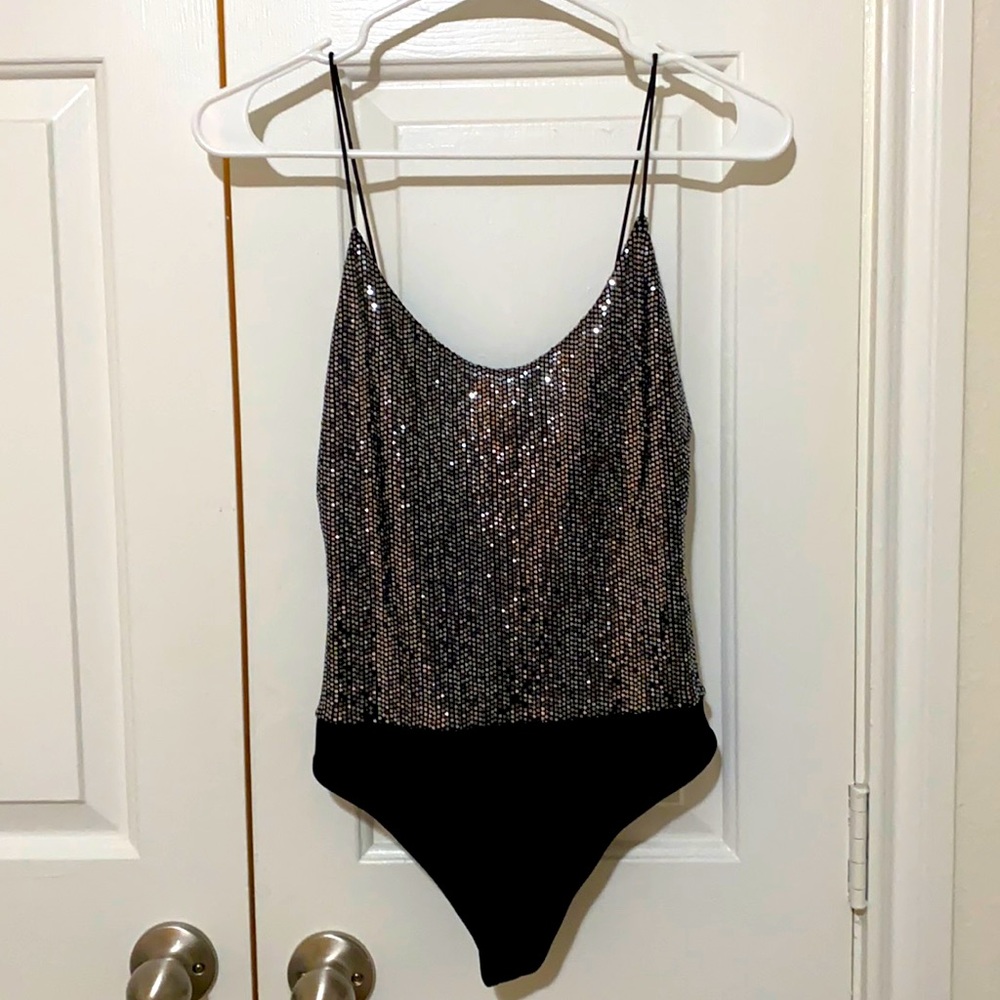 Alice and Olivia sequin body suit in EUC!